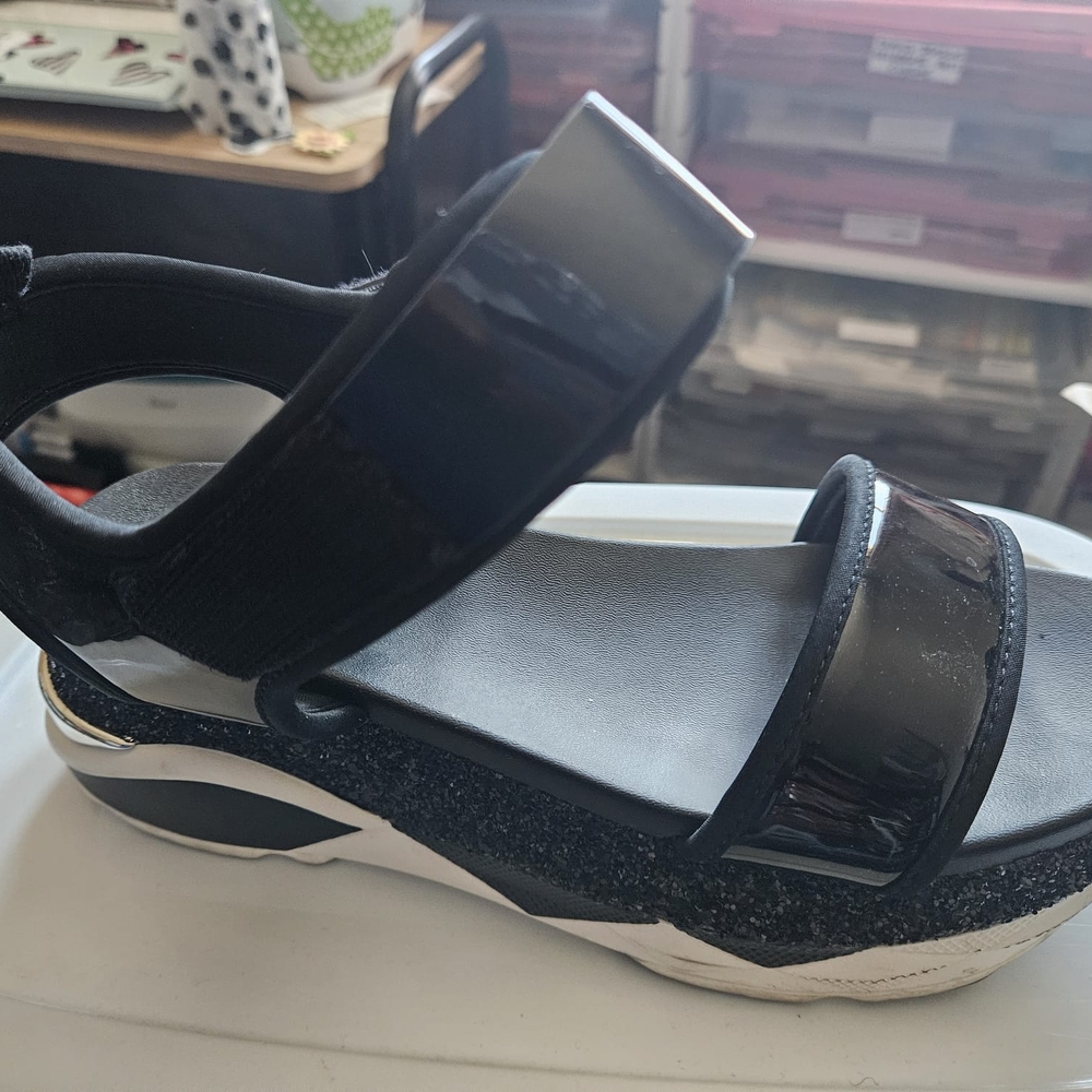 Black Women's Sandals